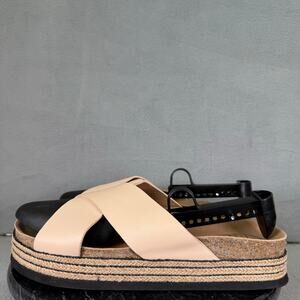 Aquatalia Ariana Sandals Leather Crossover
Platform Women’s Size 11 US